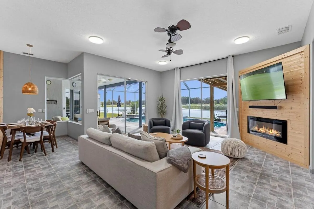 Holiday home 826 Golf Course Parkway Davenport 4Bed Villa