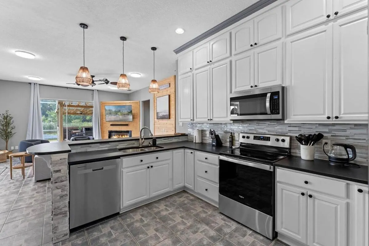 Holiday home 826 Golf Course Parkway Davenport 4Bed Villa